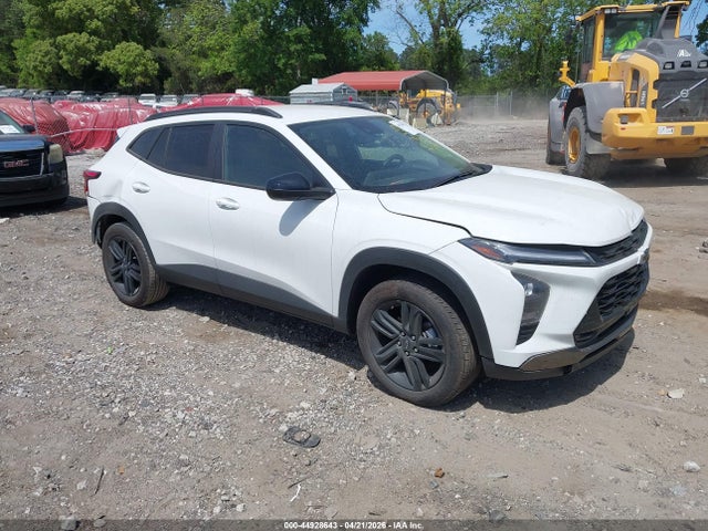 Salvage Chevrolet Trax Image