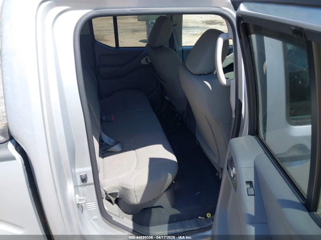 Nissan Frontier Sv