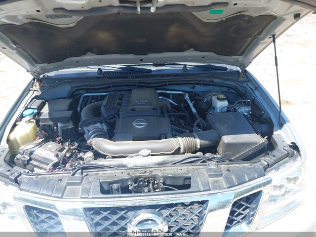 Nissan Frontier Sv