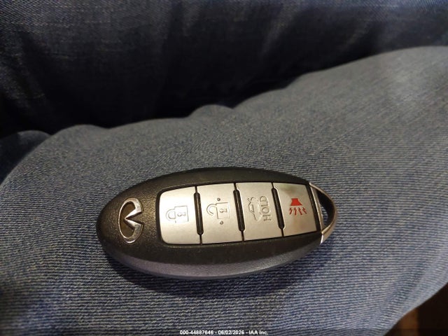 INFINITI G37 Journey