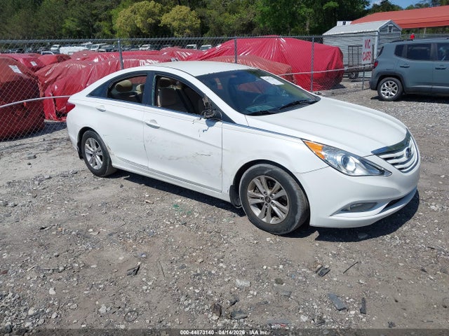 Salvage Hyundai SONATA Image