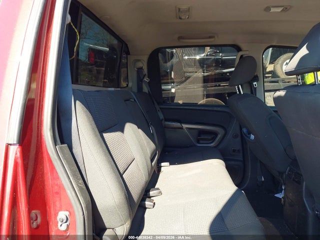 Nissan Titan Sv