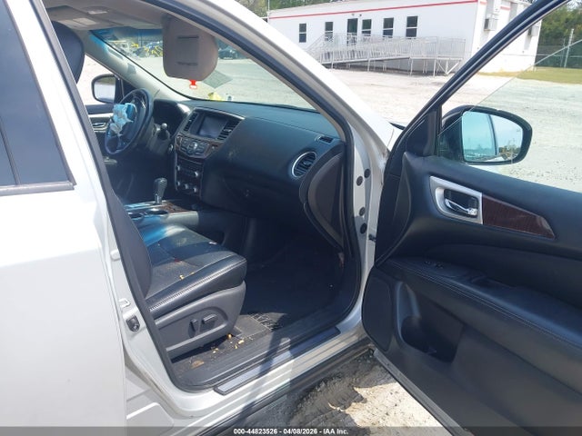Nissan Pathfinder Sl