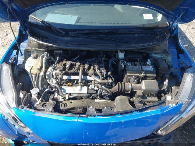 Nissan Versa 1.6 S