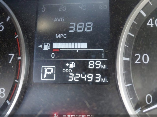 Nissan Versa 1.6 S