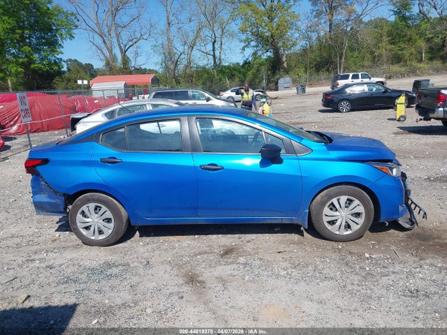 Nissan Versa 1.6 S