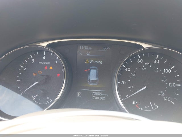 Nissan Rogue Sv