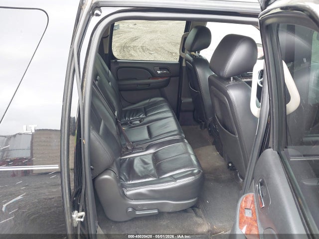 Chevrolet Suburban 1500 Lt