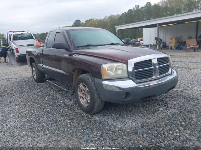 Salvage Dodge Dakota Image