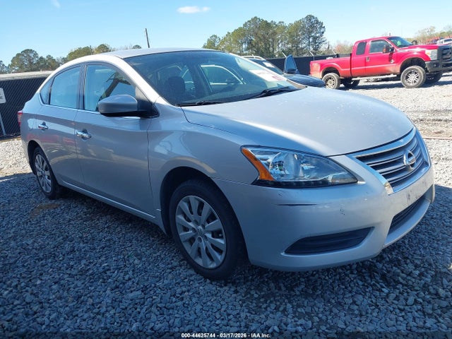 Salvage Nissan Sentra Image