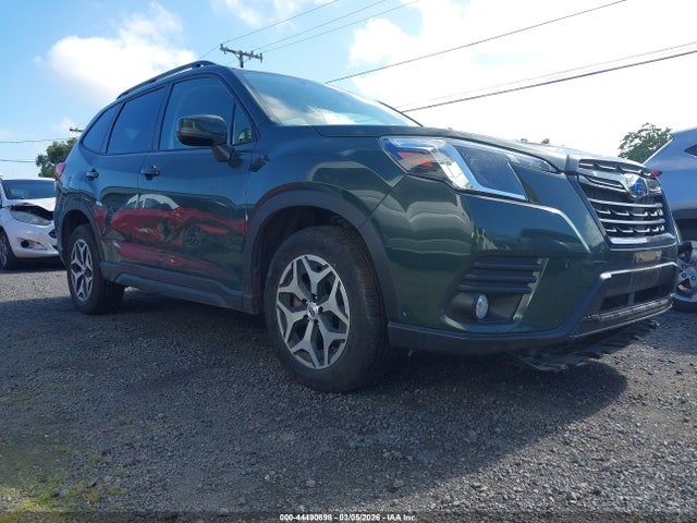 Salvage Subaru Forester Image
