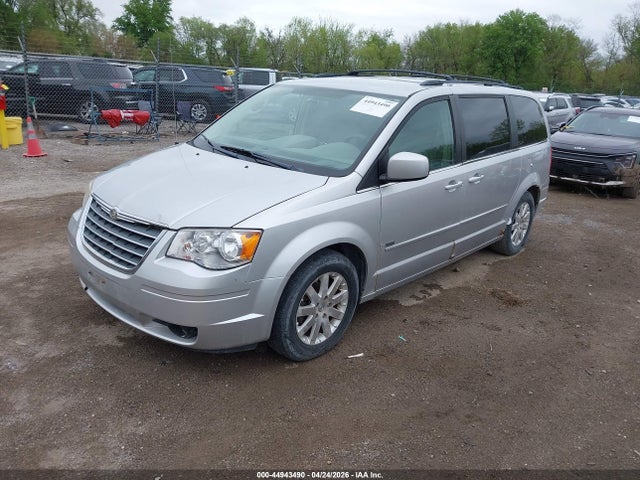 Chrysler Town & Country Touring