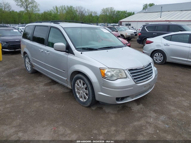 Salvage Chrysler Town & Country Image