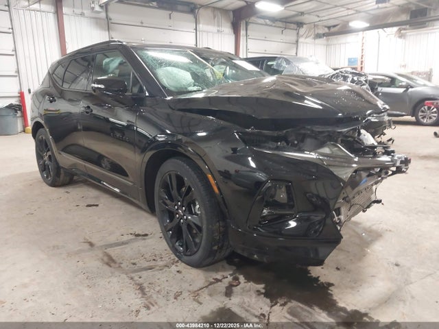 Salvage Chevrolet Blazer Image