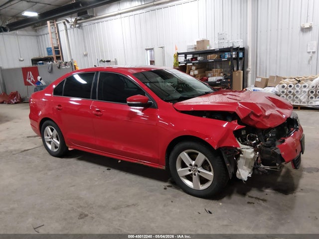 Salvage Volkswagen Jetta Image