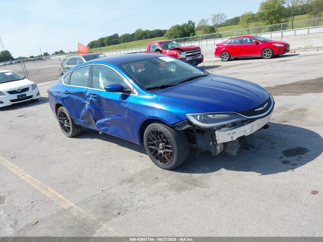 Salvage Chrysler 200 Image