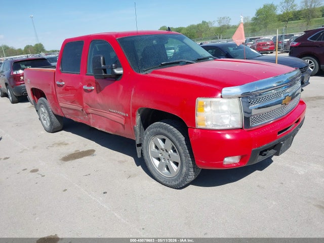 Salvage Chevrolet Silverado 1500 Image