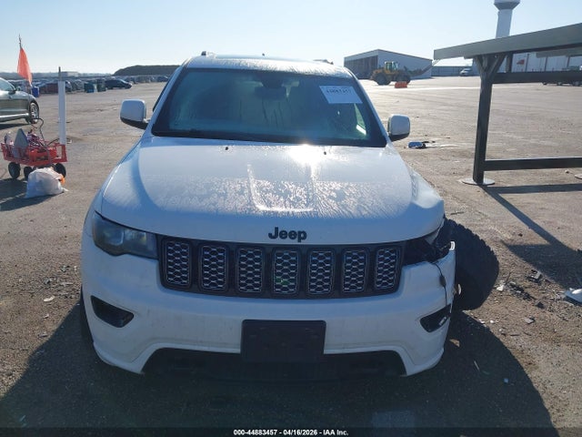 Jeep Grand Cherokee Laredo
