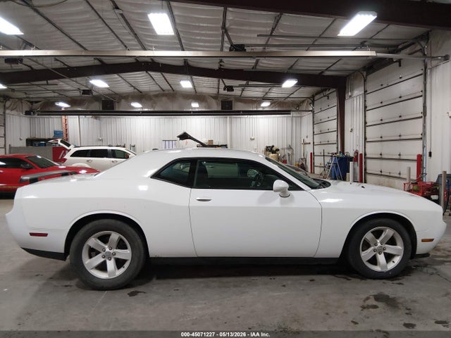 Dodge Challenger Sxt