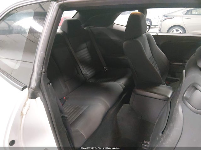 Dodge Challenger Sxt