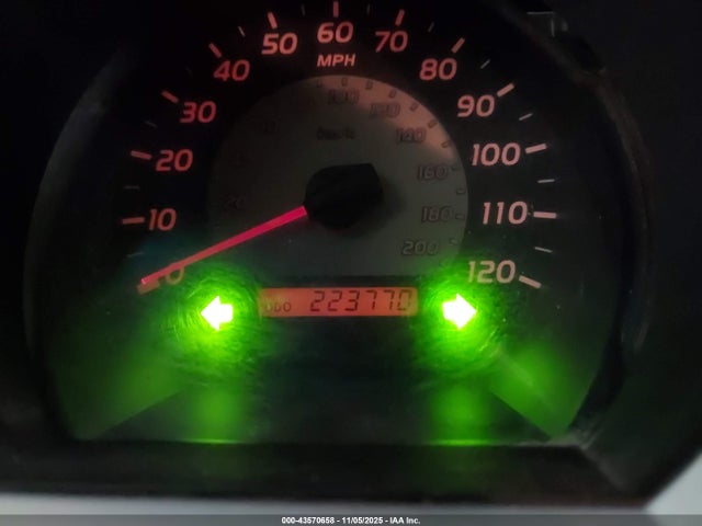 Toyota Tacoma Base V6
