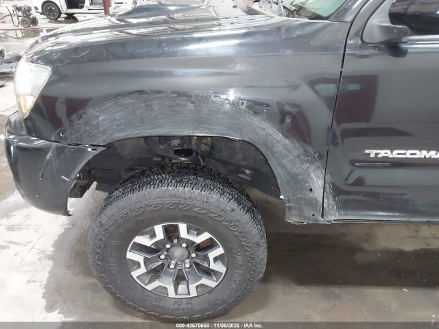 Toyota Tacoma Base V6