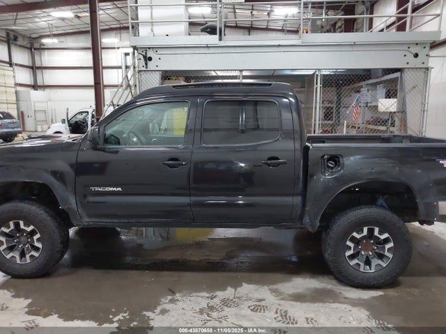 Toyota Tacoma Base V6