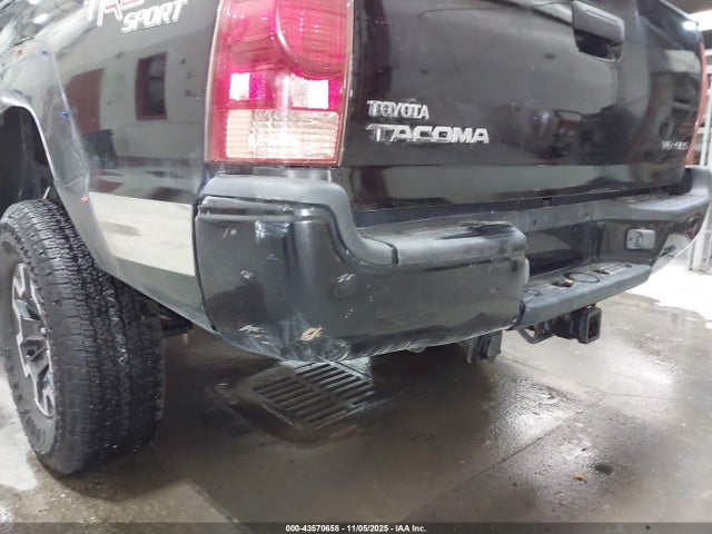 Toyota Tacoma Base V6
