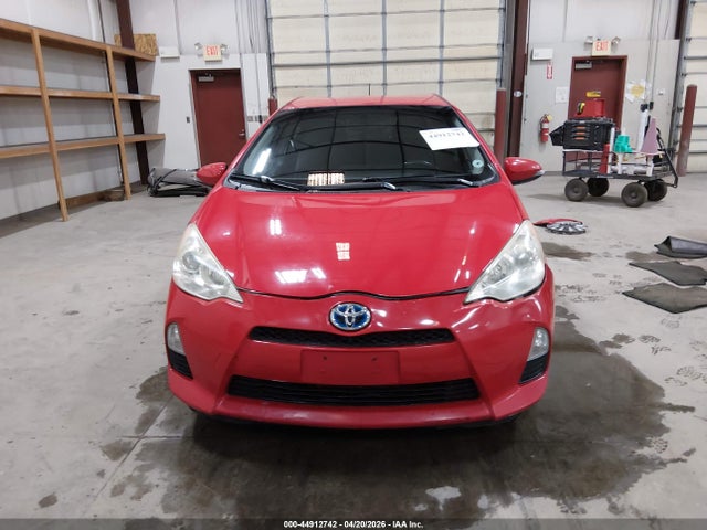 Toyota Prius c Two