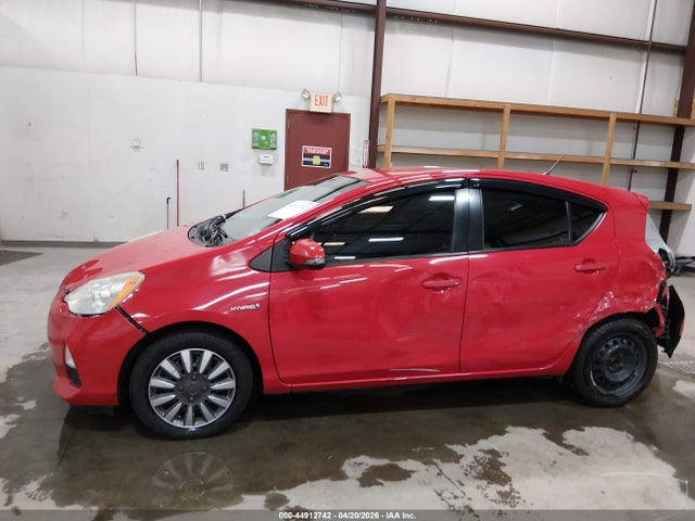 Toyota Prius c Two