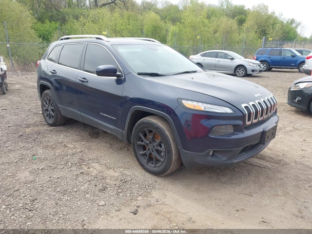Salvage Jeep Cherokee Image
