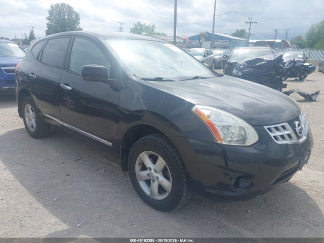 Salvage Nissan Rogue Image
