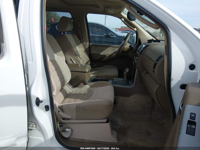 Nissan Pathfinder Se