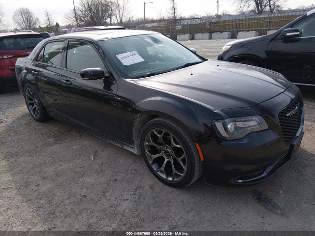 Salvage Chrysler 300 Image
