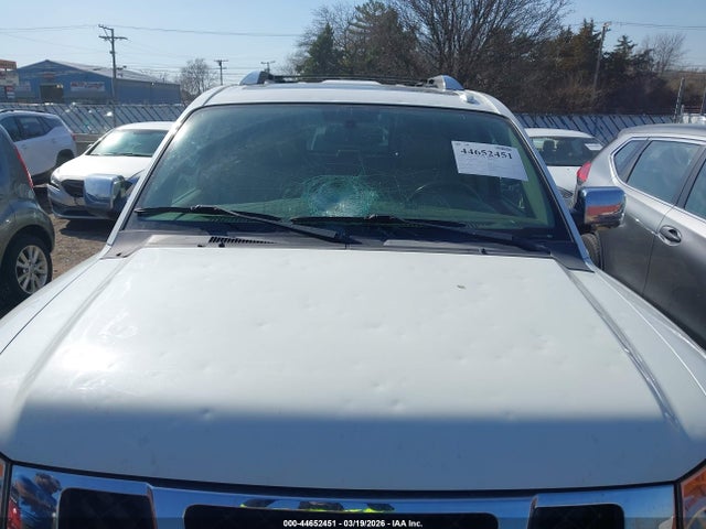 Nissan Armada Platinum