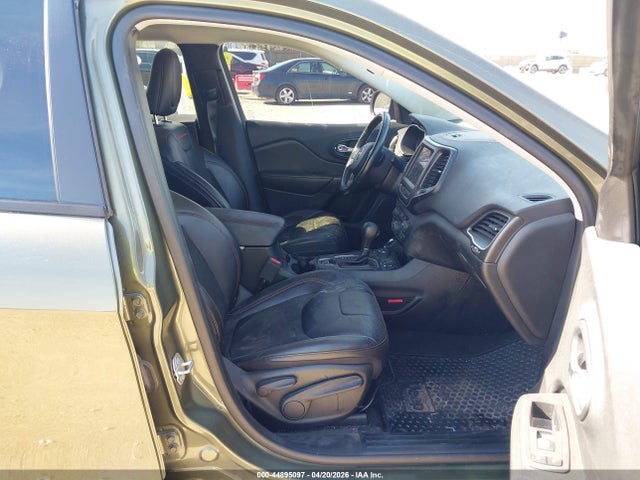 Jeep Cherokee Trailhawk 4x4