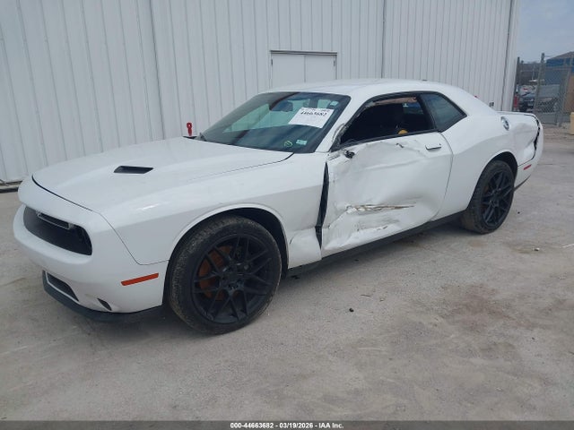 Dodge Challenger Sxt