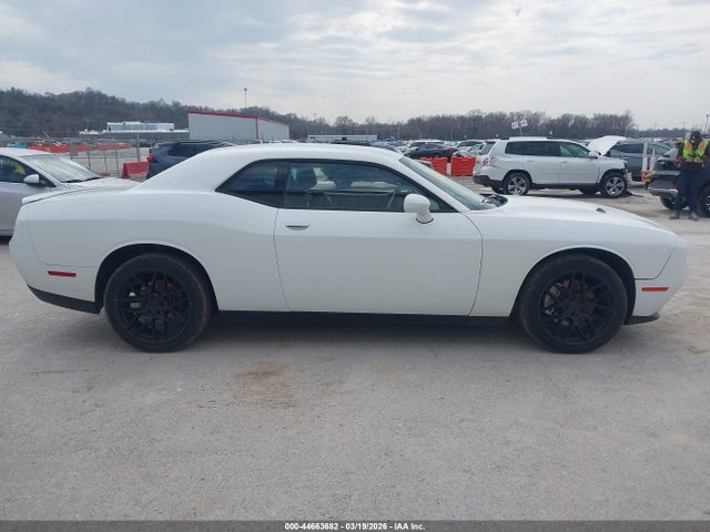 Dodge Challenger Sxt