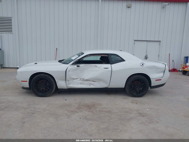 Dodge Challenger Sxt