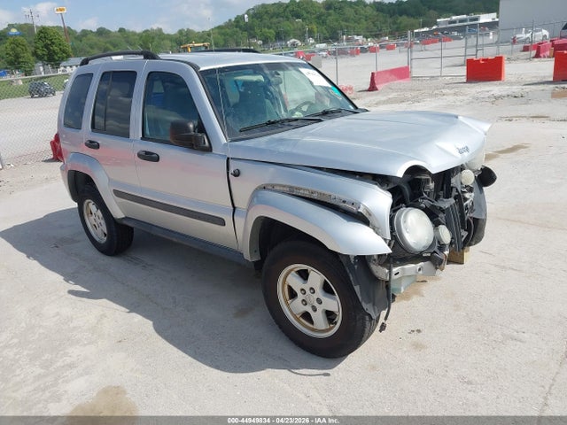 Salvage Jeep Liberty Image