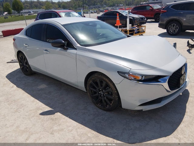 Salvage Mazda Mazda3 Image