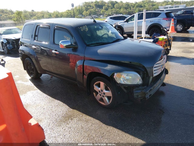 Salvage Chevrolet HHR Image