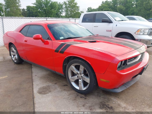 Salvage Dodge Challenger Image