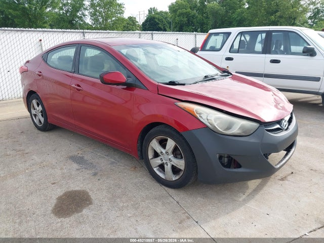 Salvage Hyundai ELANTRA Image