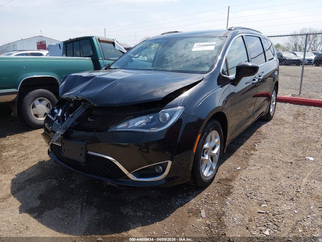 Chrysler Pacifica Touring Plus