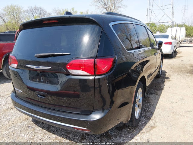 Chrysler Pacifica Touring Plus