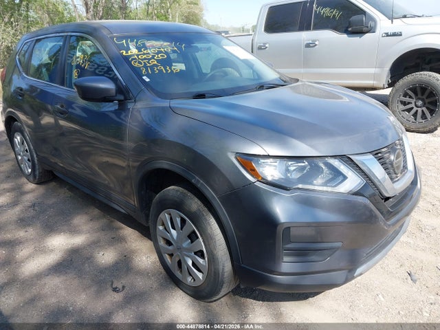 Salvage Nissan Rogue Image