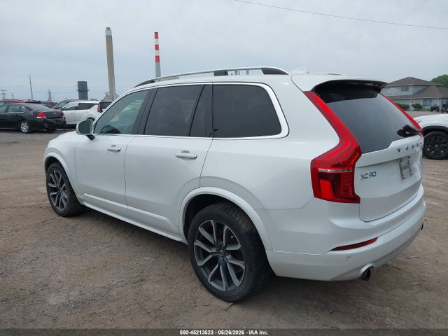 Volvo XC90 T5 Momentum