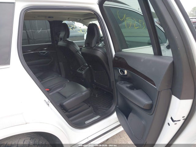 Volvo XC90 T5 Momentum