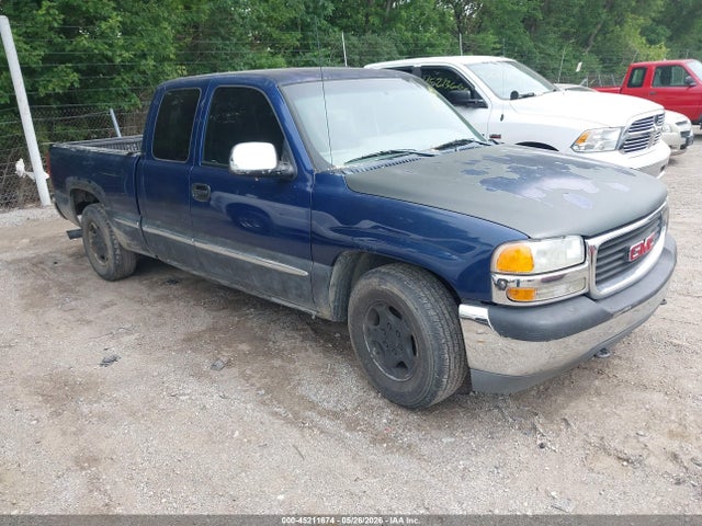 Salvage GMC Sierra 1500 Image
